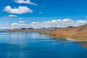 reminders of him colleen hoover characters