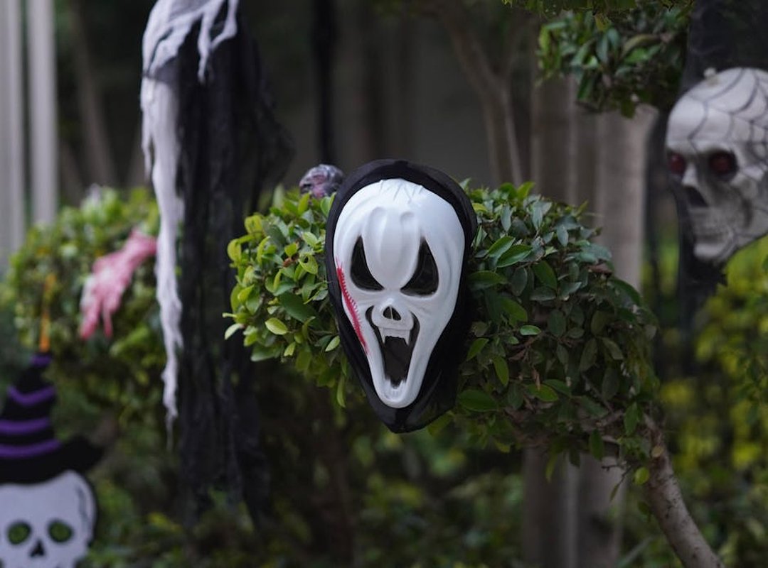 Top Scream-Themed Face Masks on the Market